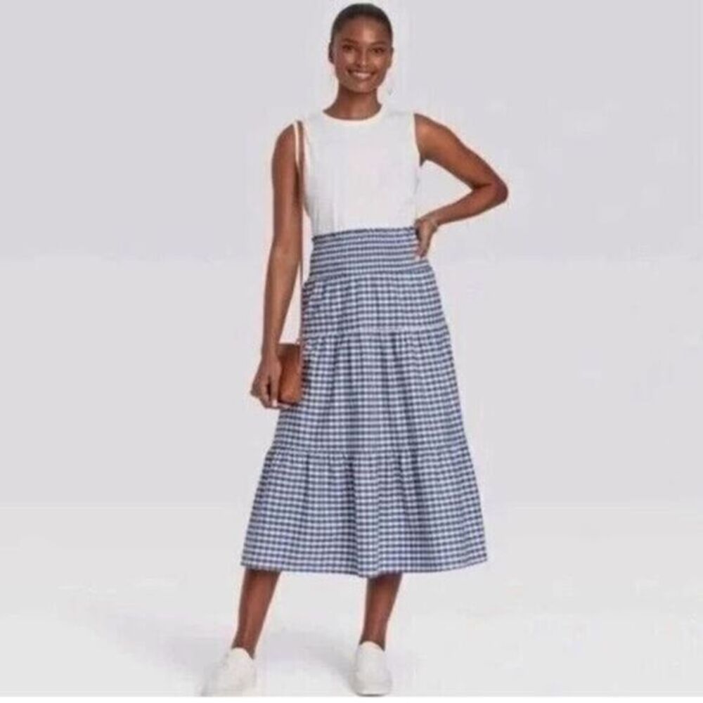 Universal Thread high rise tiered gingham skirt Size 4X‎